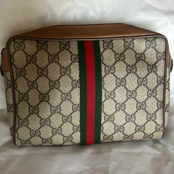 Gucci Pouch - Picture 4 of 11